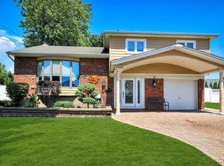 533 Narland Ln, North Babylon, NY 11703