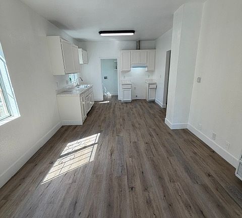 2nd image of 1436 E 22nd St #1438