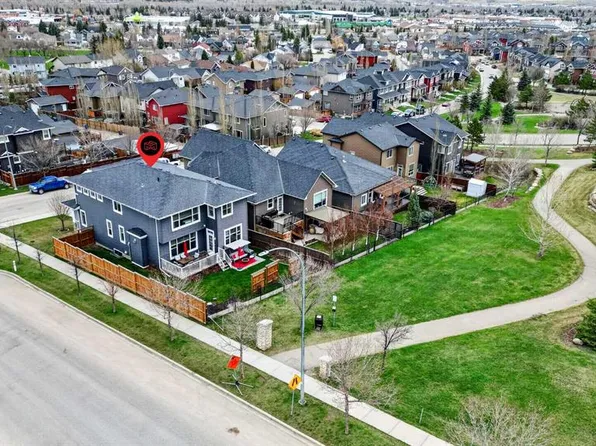 41 N Westridge Rd, Okotoks, AB T1S 0K9