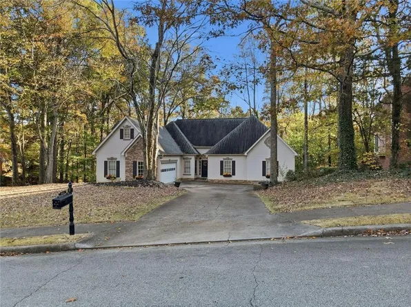 1065 Laurian Park Dr, Roswell, GA 30075