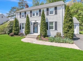 1548 Plumtree Rd, Springfield, MA 01119