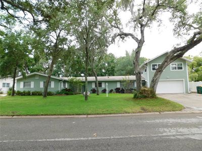 888 Forest Glen Rd, Clearwater, FL, 33765