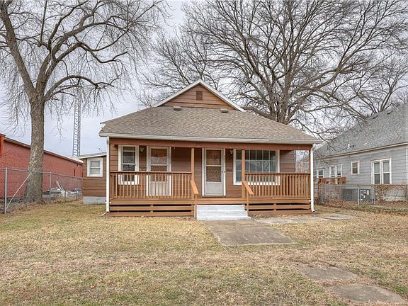 2nd image of 703 N Grand St