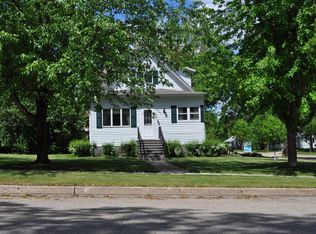807 Foster Ave NW, Cooperstown, ND 58425