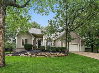 1012 NE Moss Point Rd, Lees Summit, MO 64064