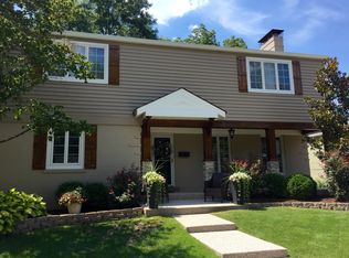 37 Magnolia Dr, Saint Louis, MO 63124