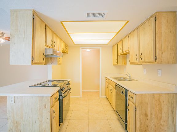 3rd image of 8053 N 31st Ln