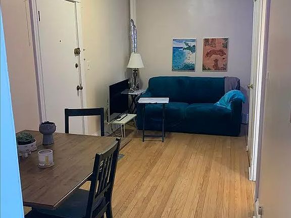 5th image of 374 Chestnut Hill Ave APT 51