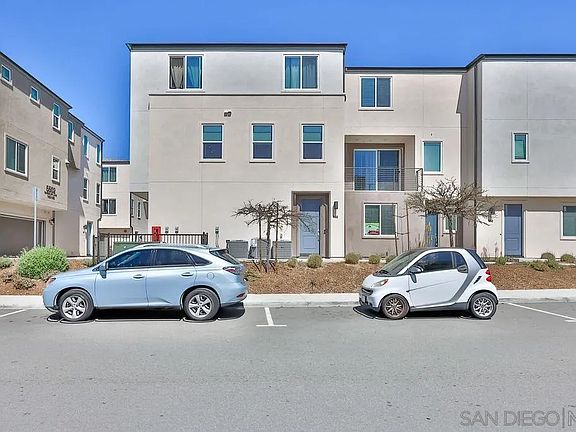 3rd image of 5503 Sandcliff Ln #149
