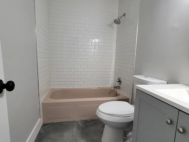 8-10 King St #8 — Photo 8