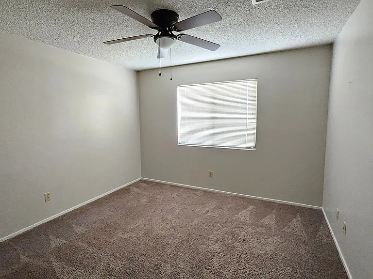9709 Irene Ave — Photo 13