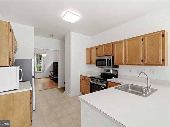 2nd image of 8706 Wild Ginger Way
