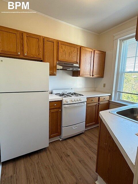 1st image of 37R Wendell St #34