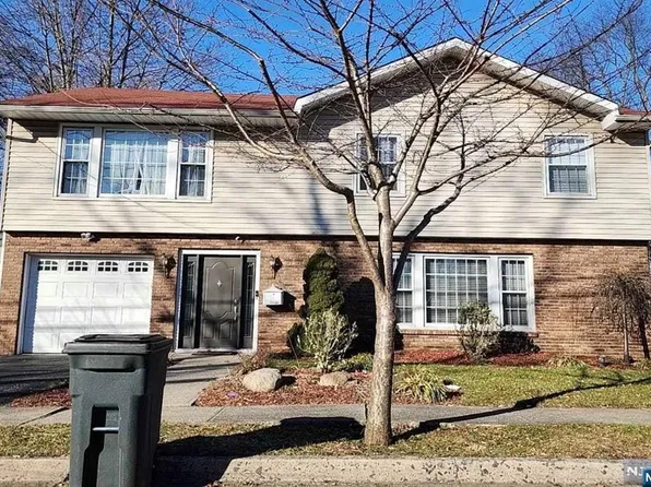 211 Voorhis Ave, New Milford, NJ 07646