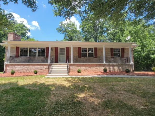 1601 Foxboro Dr, Knoxville, TN 37912