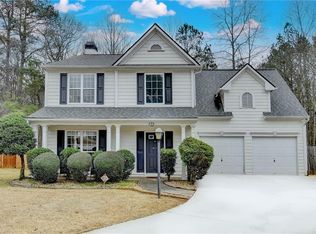 370 Manor Glen Dr, Suwanee, GA 30024