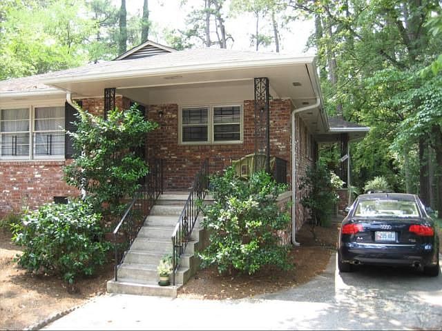 1st image of 909 Lindbergh Dr NE