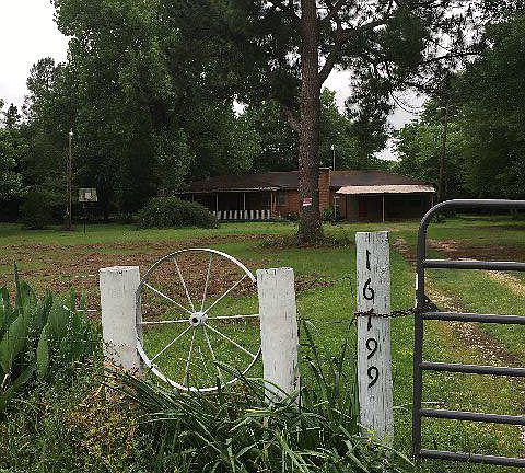 2nd image of 16799 N Us Highway 287