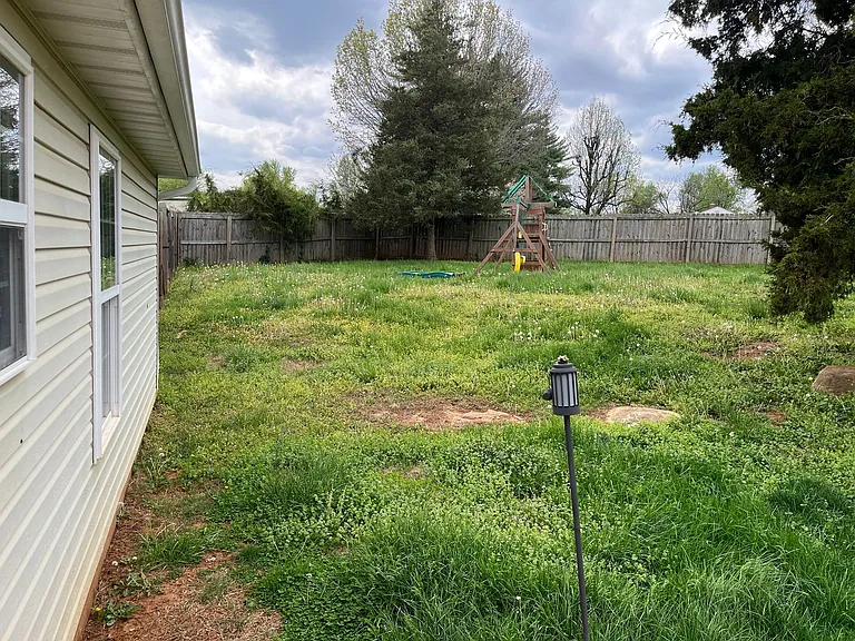 1123 Stonecrest Dr — Photo 9