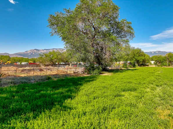 6211 Edith Blvd NE, Albuquerque, NM 87107