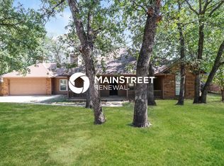 628 Inwood Rd, Azle, TX 76020