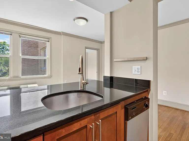 1361 K St SE #303 — Photo 7