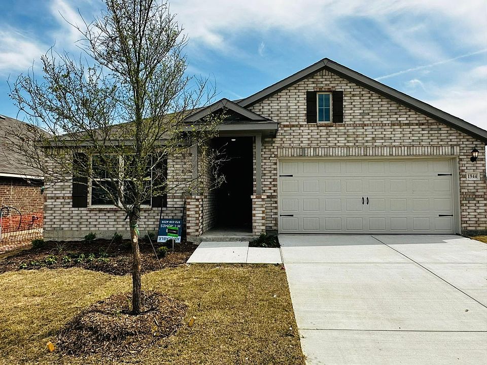 1st image of 1944 Indian Grass Dr