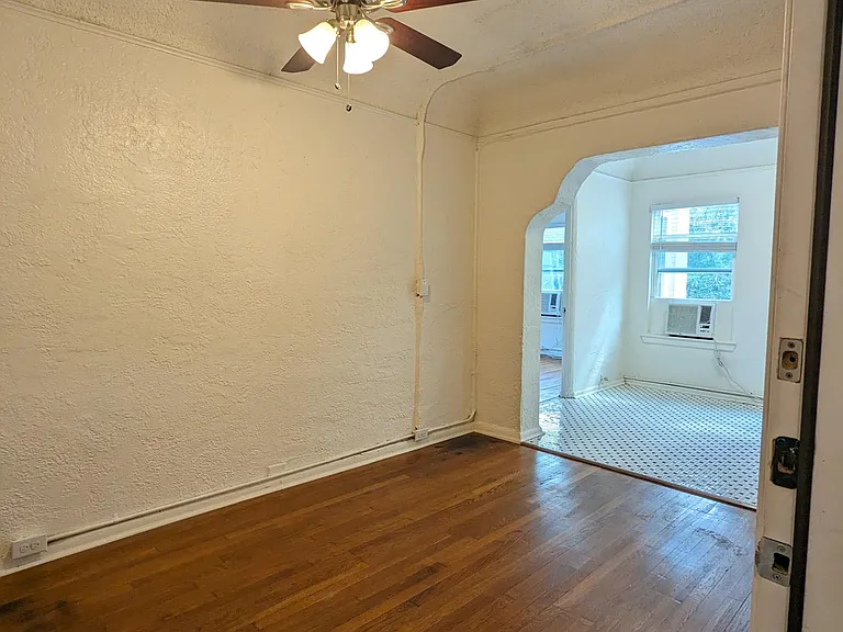 420 W Elsmere Pl #7 — Photo 4