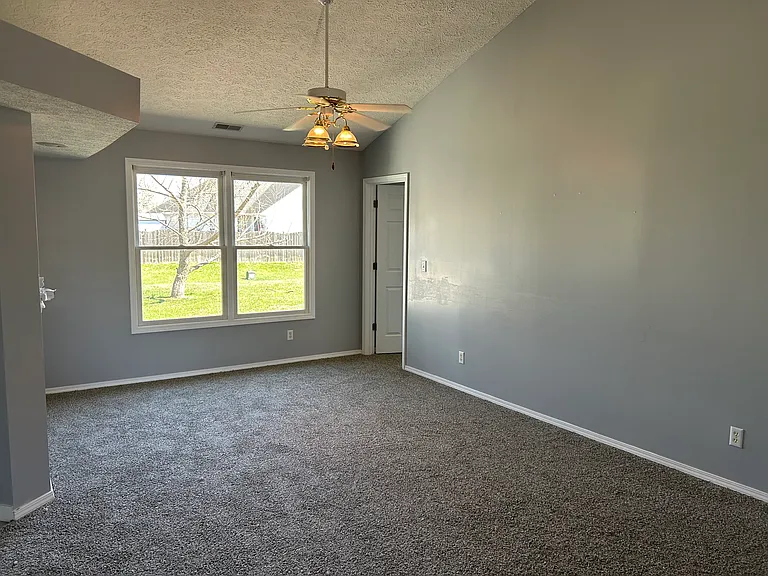 3219 Park Ridge Dr — Photo 5