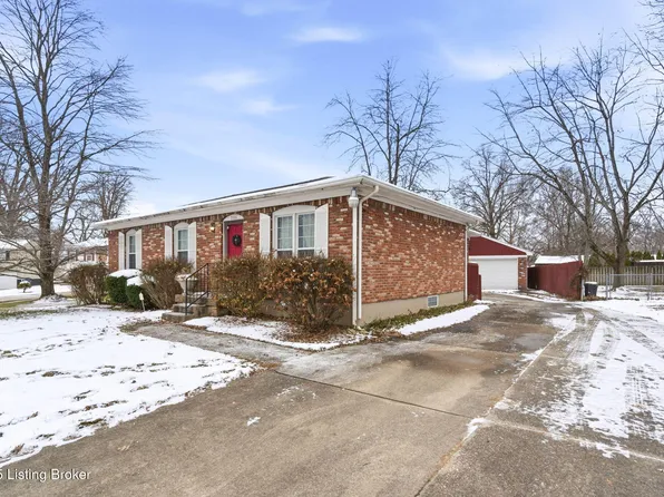 7106 McKenna Ct, Louisville, KY 40291