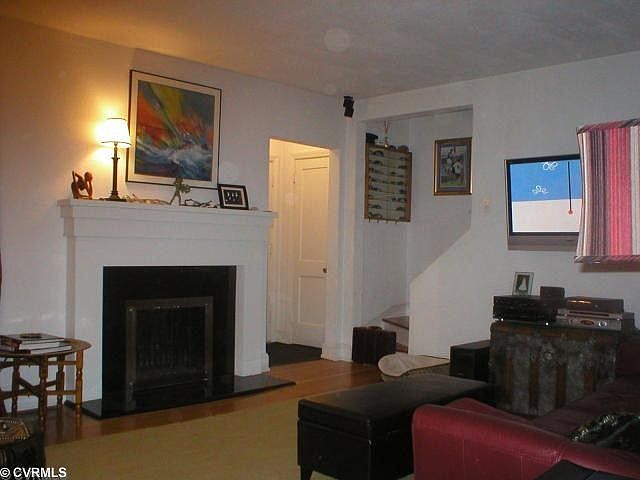 1st image of 2704 Pershing Ave