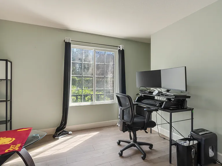 32 Bramford St — Photo 31