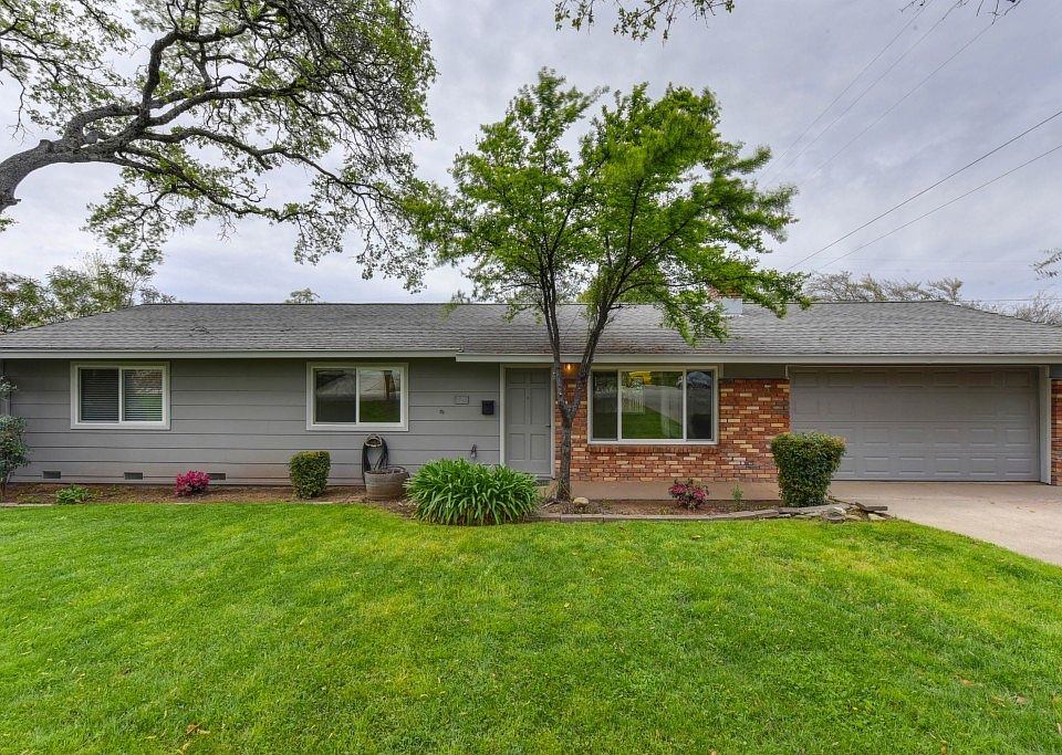 1st image of 120 Ginger Dr