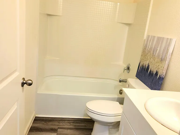 724 Crestridge Dr — Photo 9