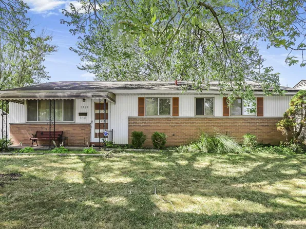 1529 S Hamilton Rd, Columbus, OH 43227
