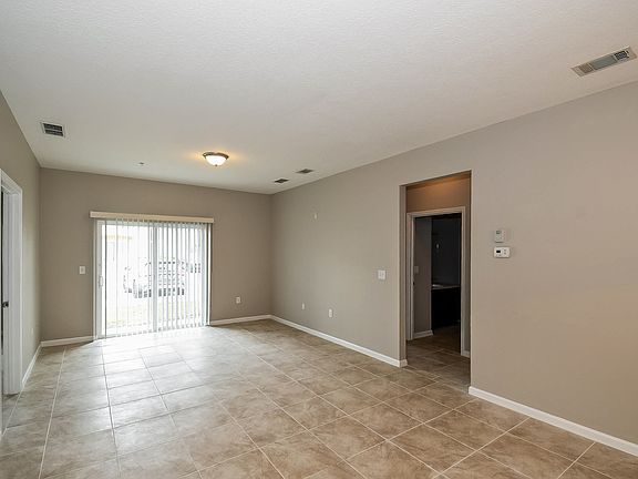 5th image of 6916 Ortega Woods Dr Unit 7
