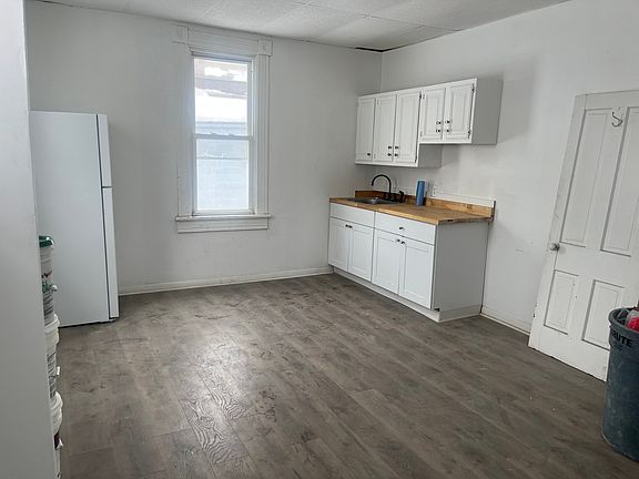 2nd image of 114 I St #I