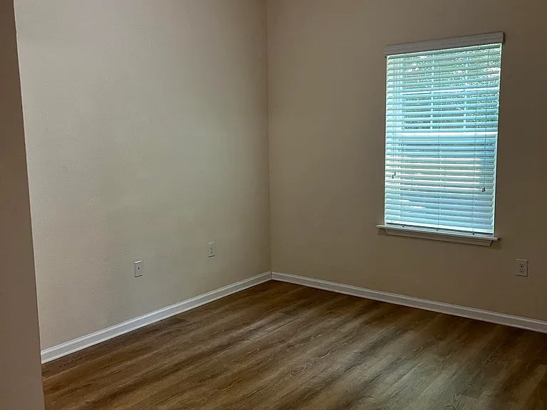 2109 Golden Lake Loop St — Photo 27