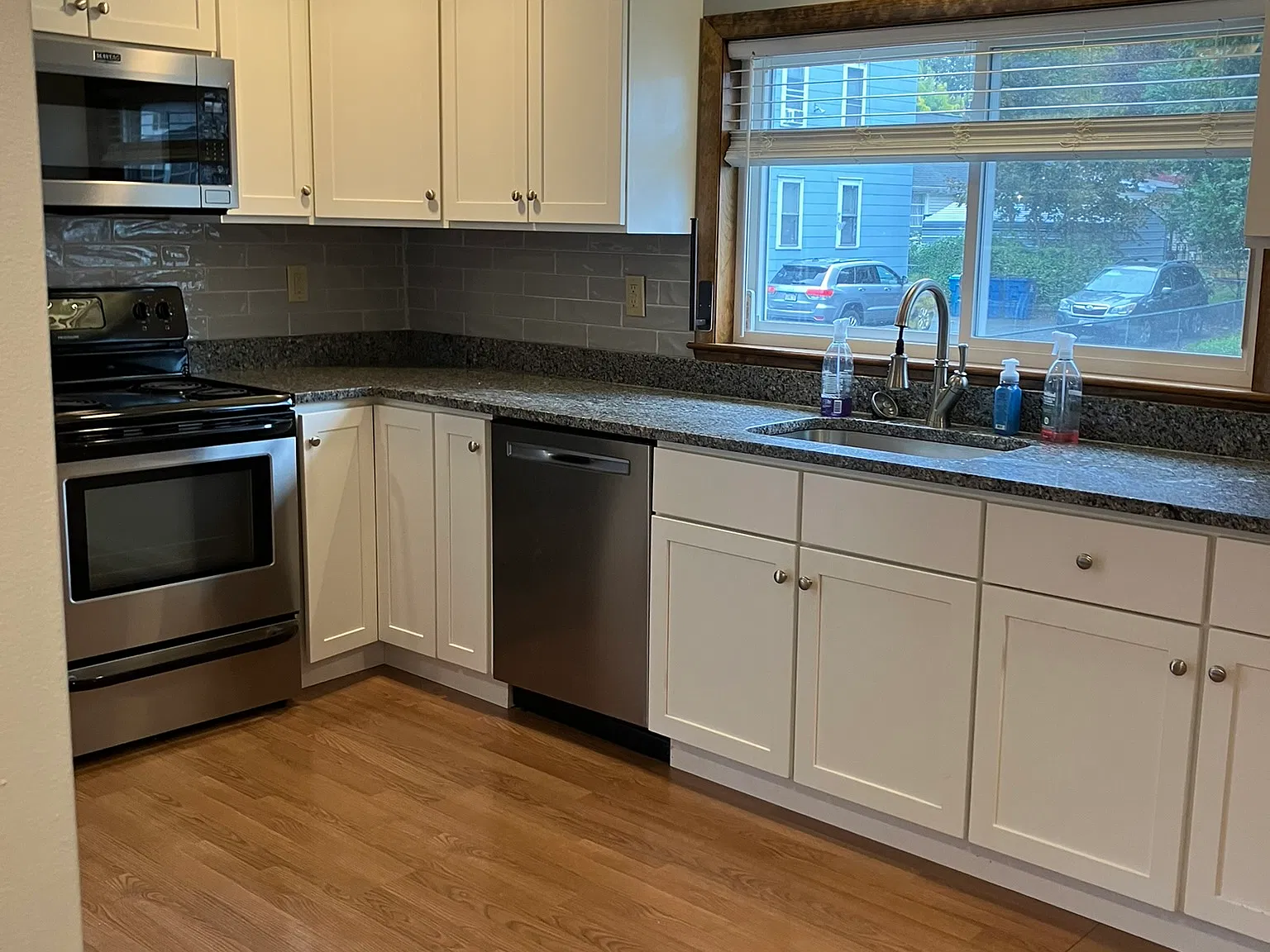 2 bed, $2,300 — Photo 4