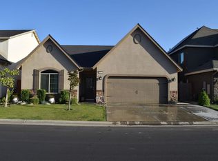 6683 W Alana Dr, Fresno, CA 93722