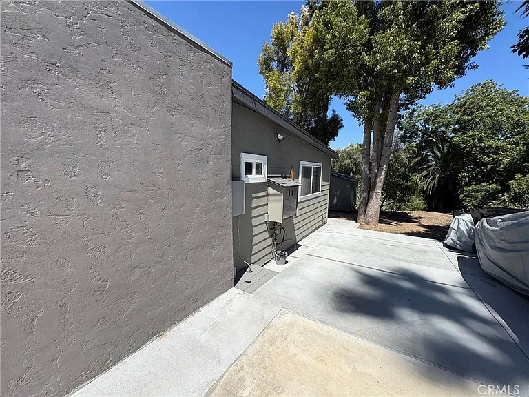 1126 S Patton Ave — Photo 12