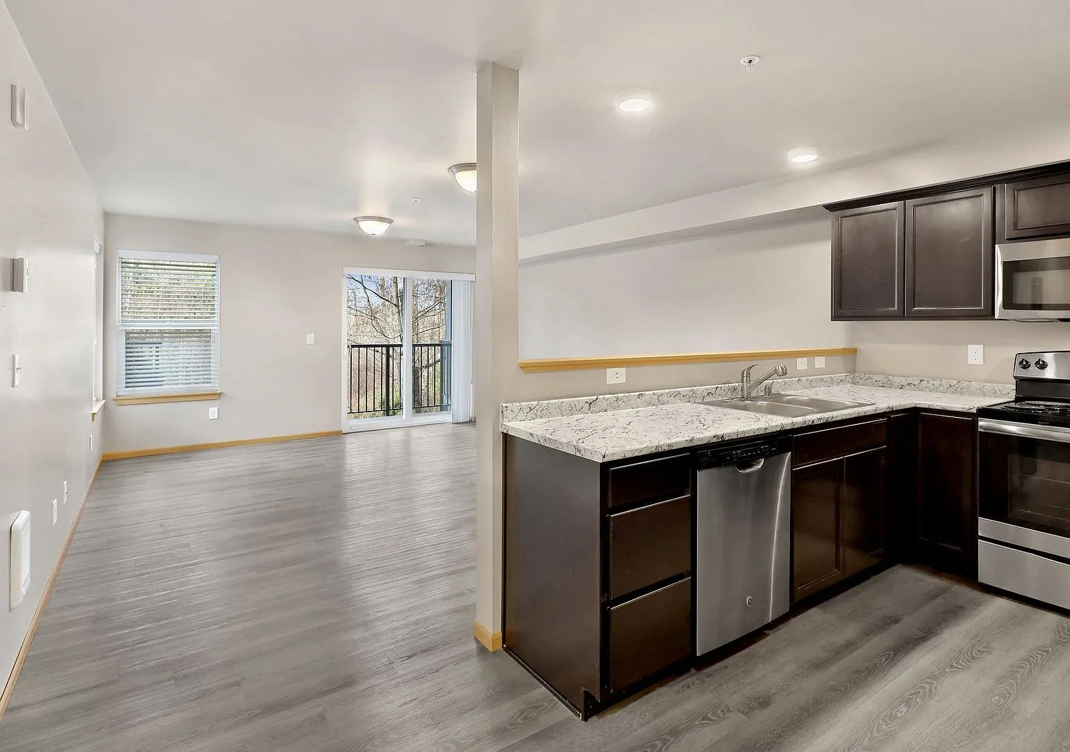 Tremezzo Apartments — Photo 4