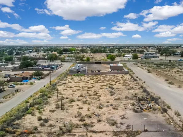 2619 Kelly Rd SW, Albuquerque, NM 87121