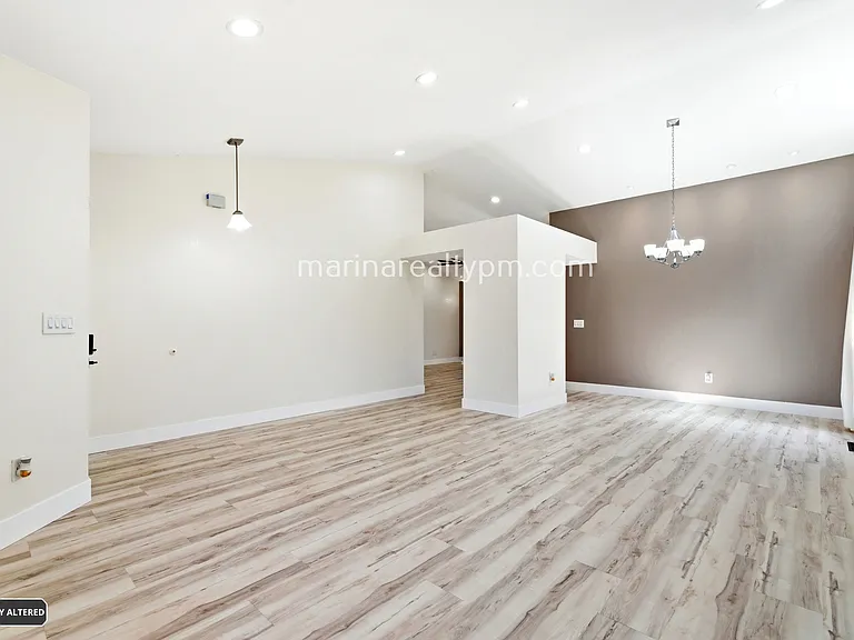208 Buttercup Cir — Photo 4