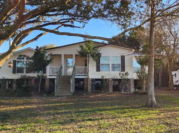 4205 Eve Rd, Erath, LA 70533