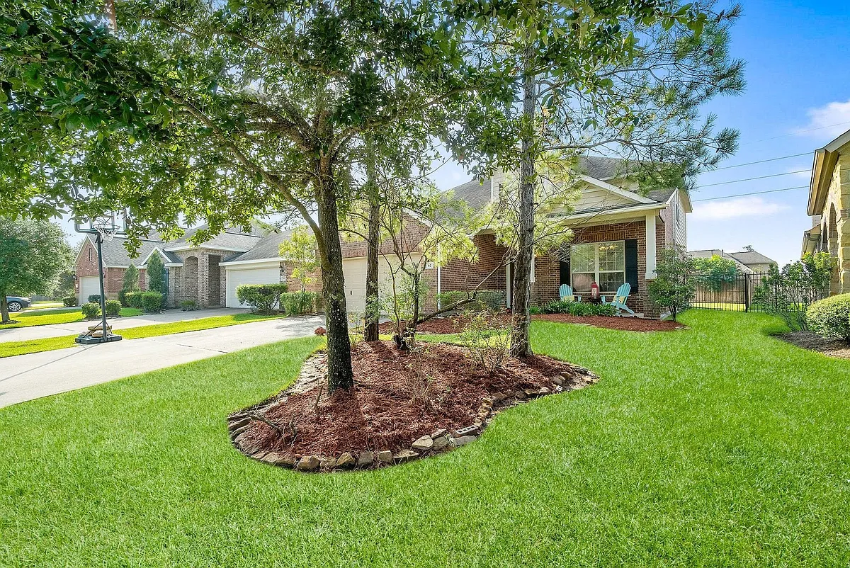 Photo 2 of 46 - 62 W Lasting Spring Cir - The Woodlands, TX Building Photo - 62 W Lasting Spring Cir