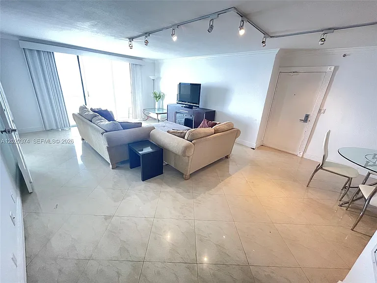 9195 Collins Ave #1001 — Photo 8