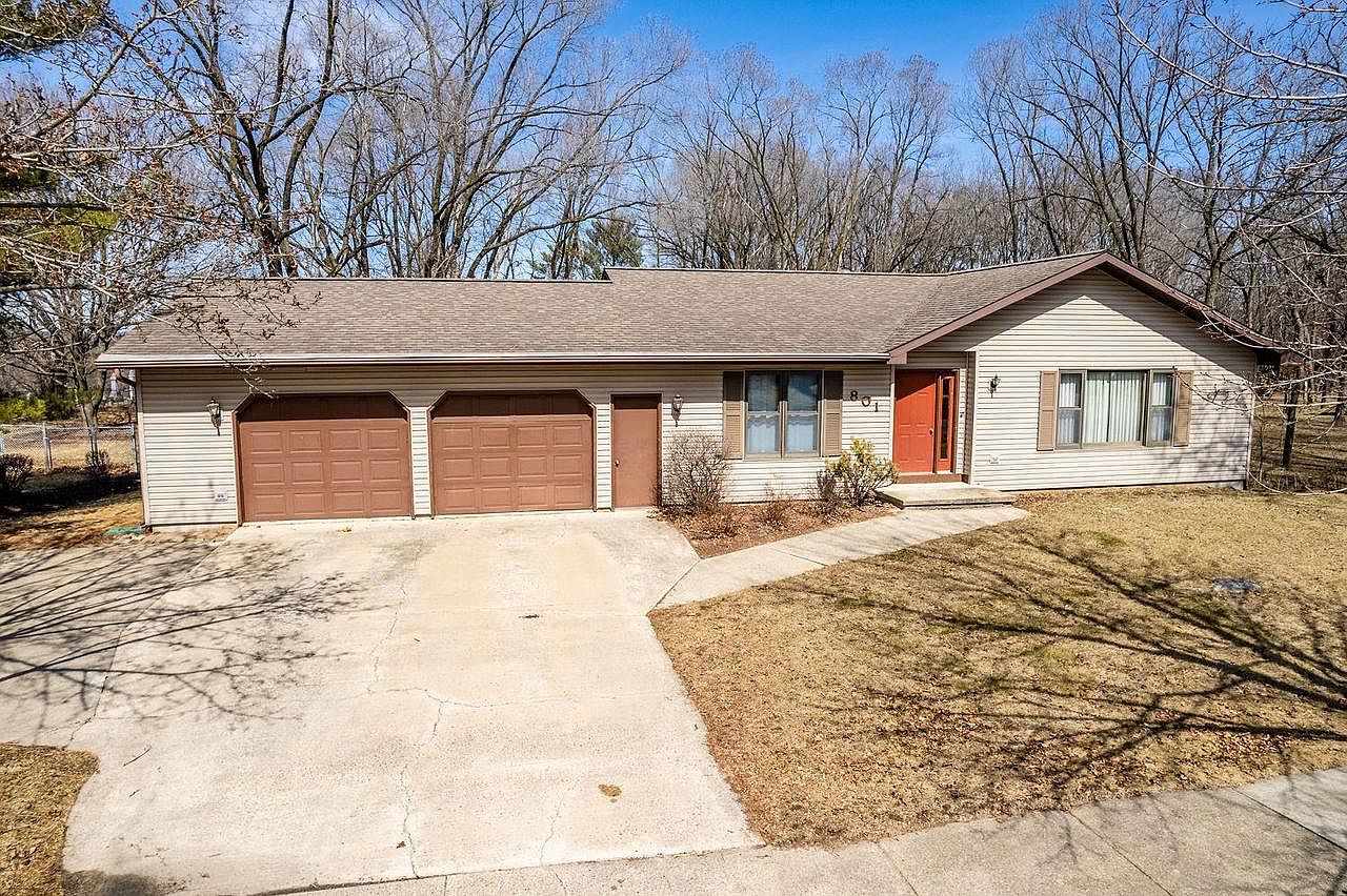 801 Mary Ave, Reedsburg, WI 53959 Zillow