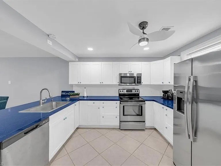 2750 Manorca Ave #A — Photo 10
