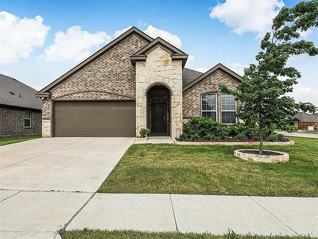 1st image of 301 Stevenson Lndg